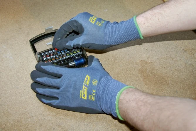 Feinstrickhandschuh ActivGrip Advance versch. Größen