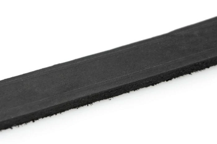 Kehlkopfschonendes Lederhalsband Karlie Rondo