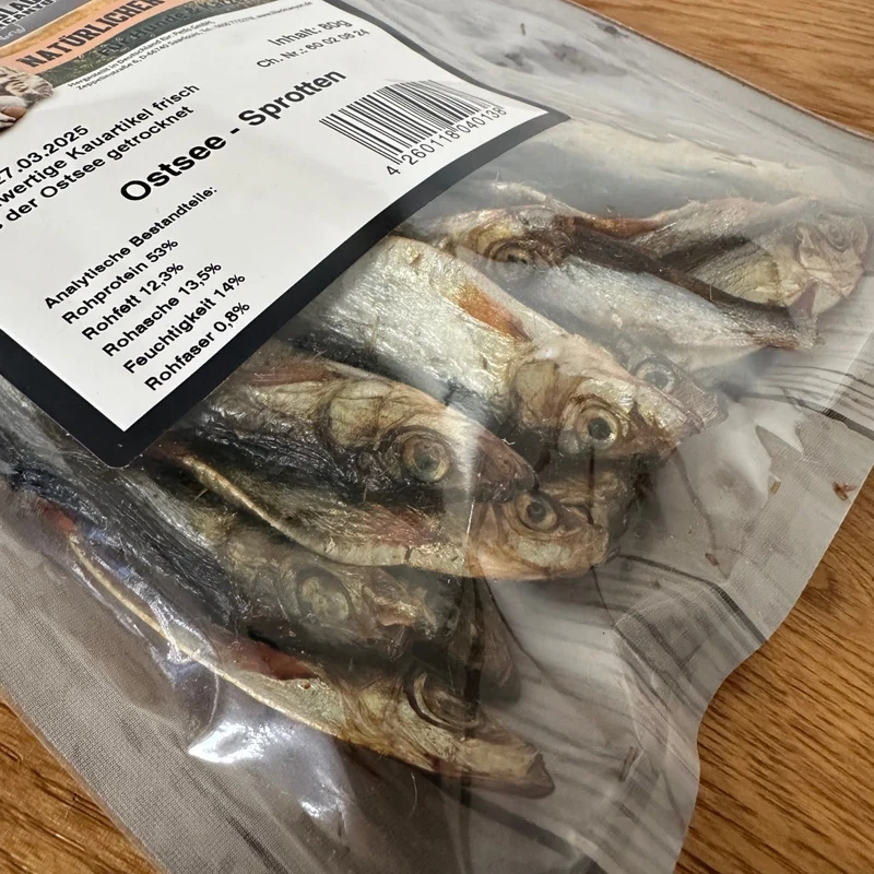 Black Canyon Ostsee Sprotten - Getreidefreier Hunde Kausnack für gesunde Zähne & glänzendes Fell, reich an Omega-3