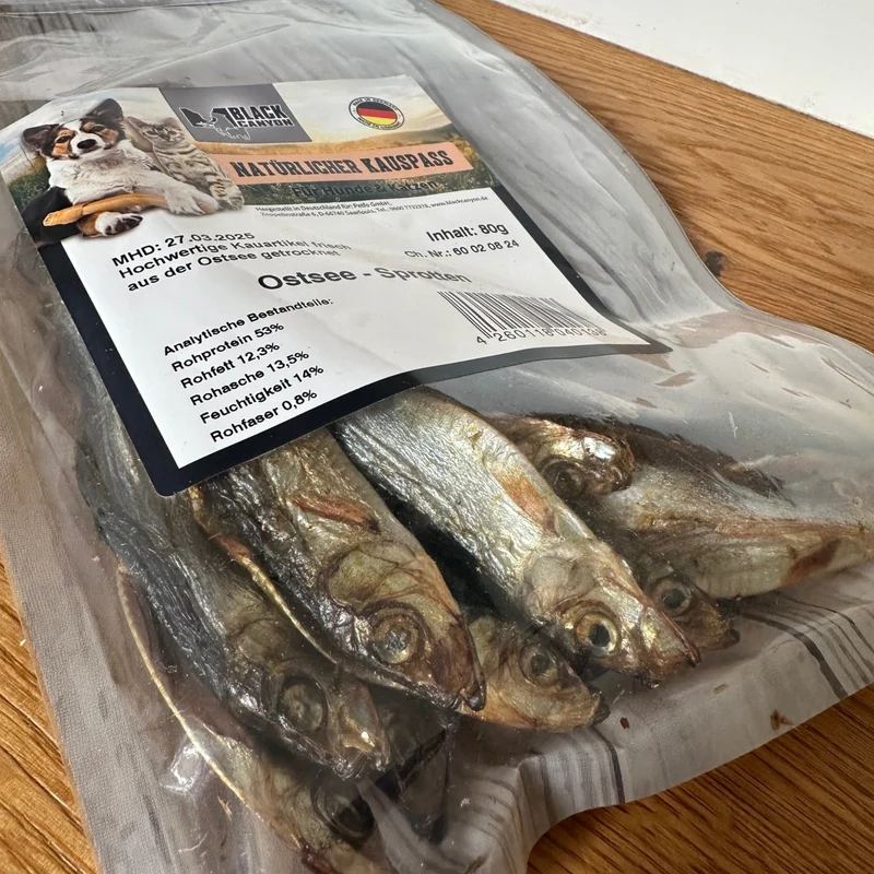 Black Canyon Ostsee Sprotten - Getreidefreier Hunde Kausnack für gesunde Zähne & glänzendes Fell, reich an Omega-3