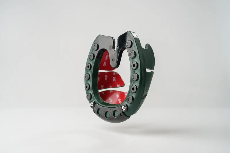 Performer V3 – Ferratura di plastica per cavallo, coppia (2 pezzi)