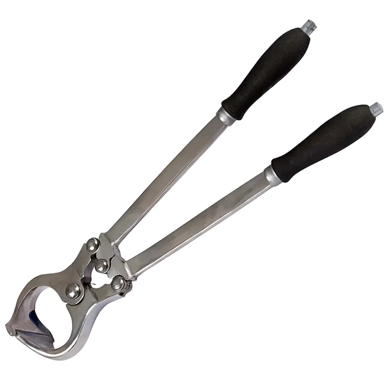 Pinza per la castrazione dei tori