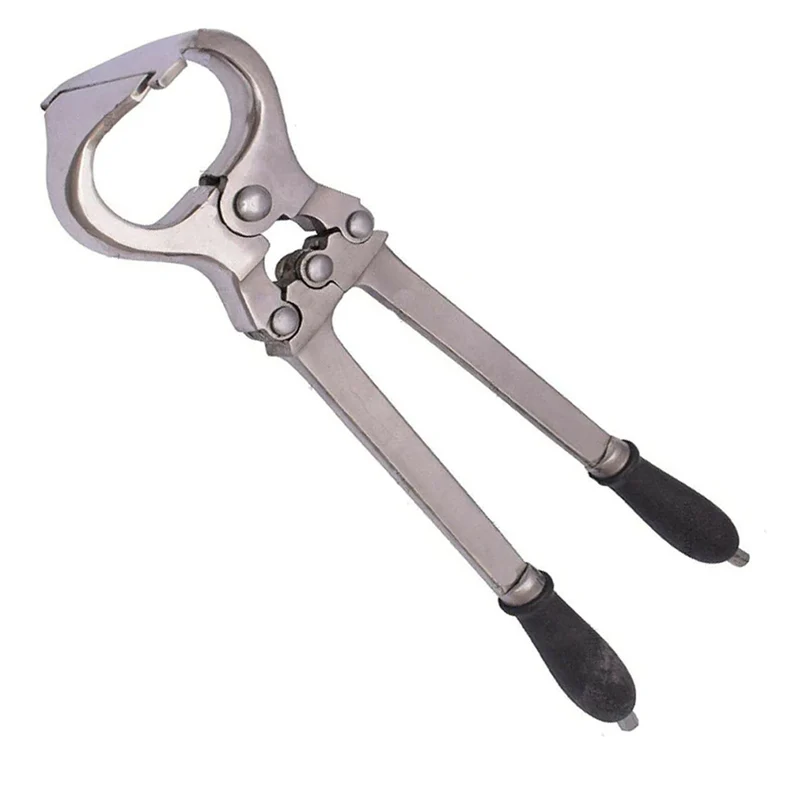 Pinza per la castrazione dei tori