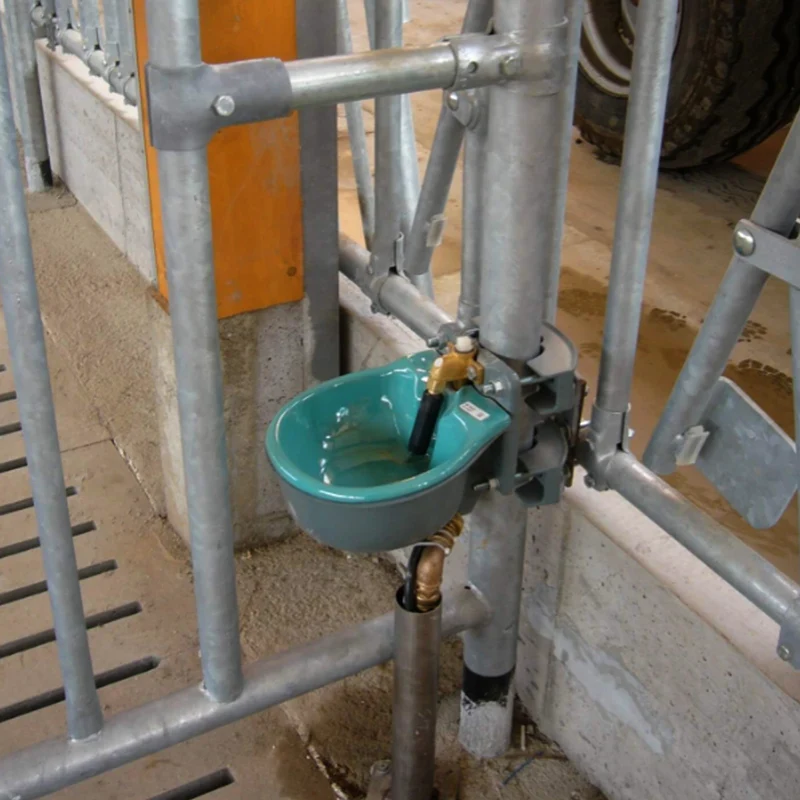 Abbeveratoio antigelo con valvola tubolare