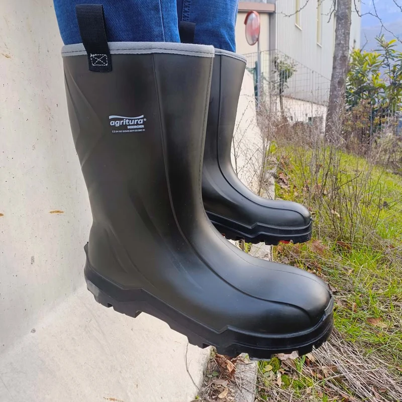 Agritura Stivali S5 Verde Basso in Poliuretano Protezione Antinfortunistica in Ambiente Agricolo